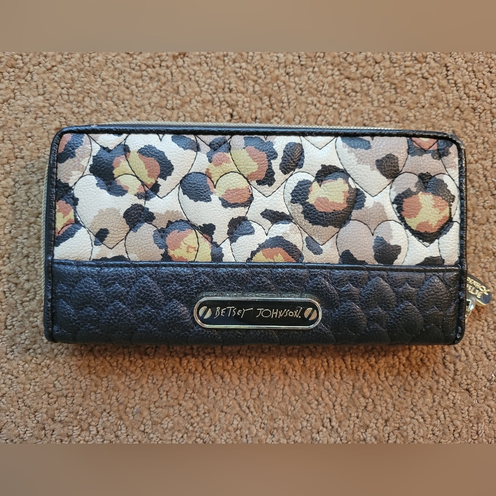 Betsey Johnson Cheetah Wallet